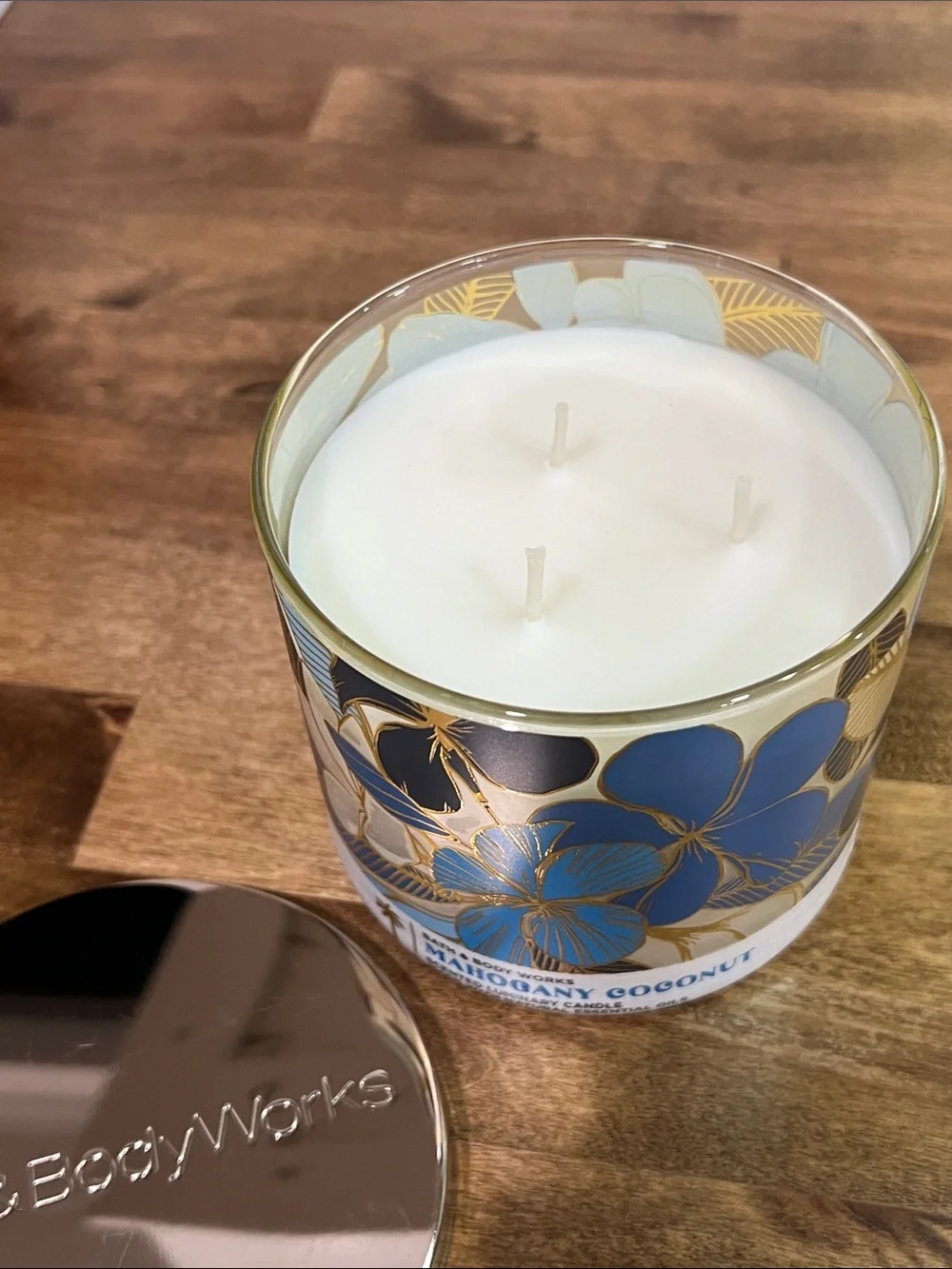 Bath & Body Works Mahogany Coconut Candle - Picture 2 of 2